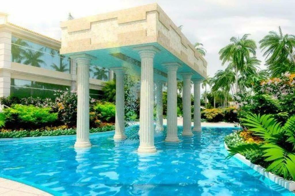 Piscinas 24 No Lacqua Em Caldas Novas